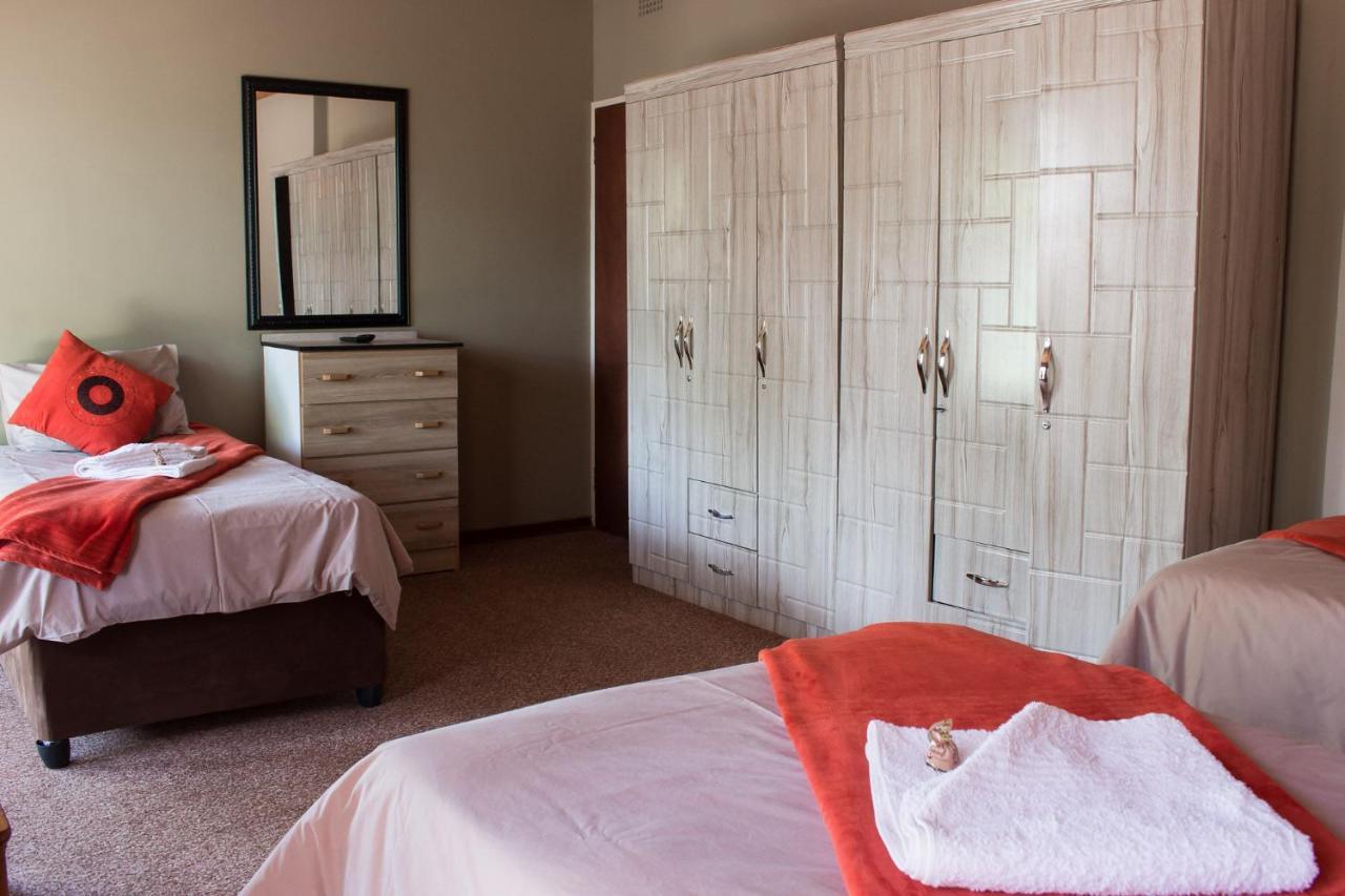Gemstone Guest House クラークスドープ エクステリア 写真