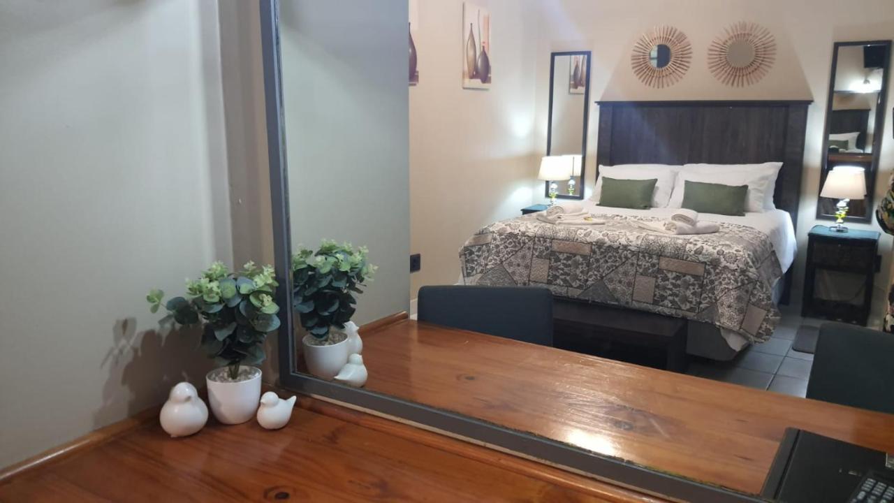 Gemstone Guest House クラークスドープ エクステリア 写真